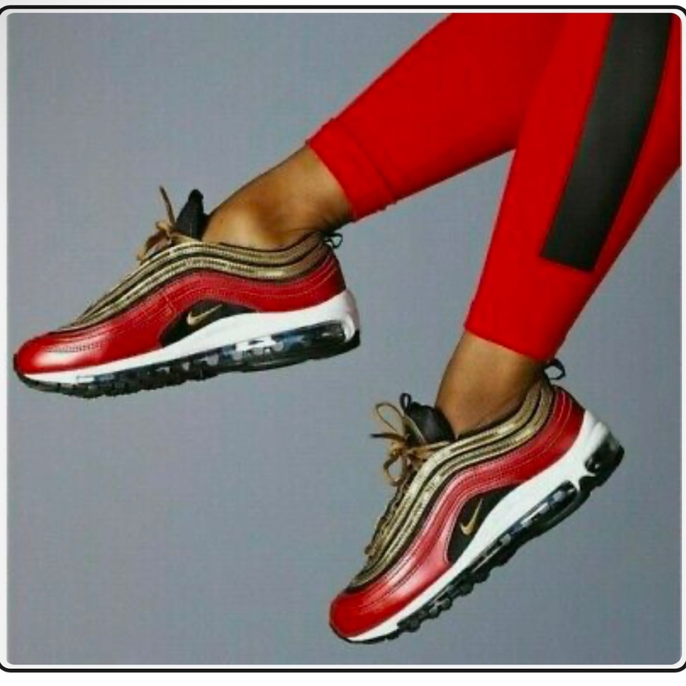 NIKE Air Max Women’s Sneakers